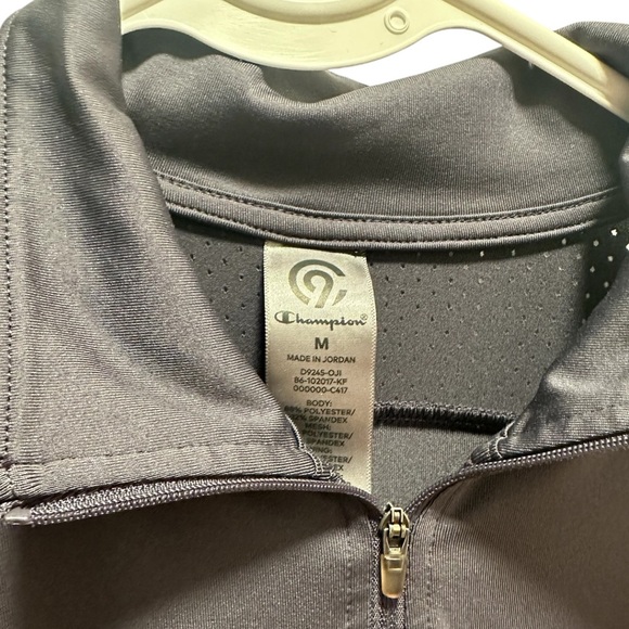 Champion women’s purple Jacket - Picture 2 of 3